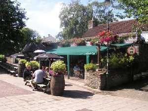 Creeks End Inn